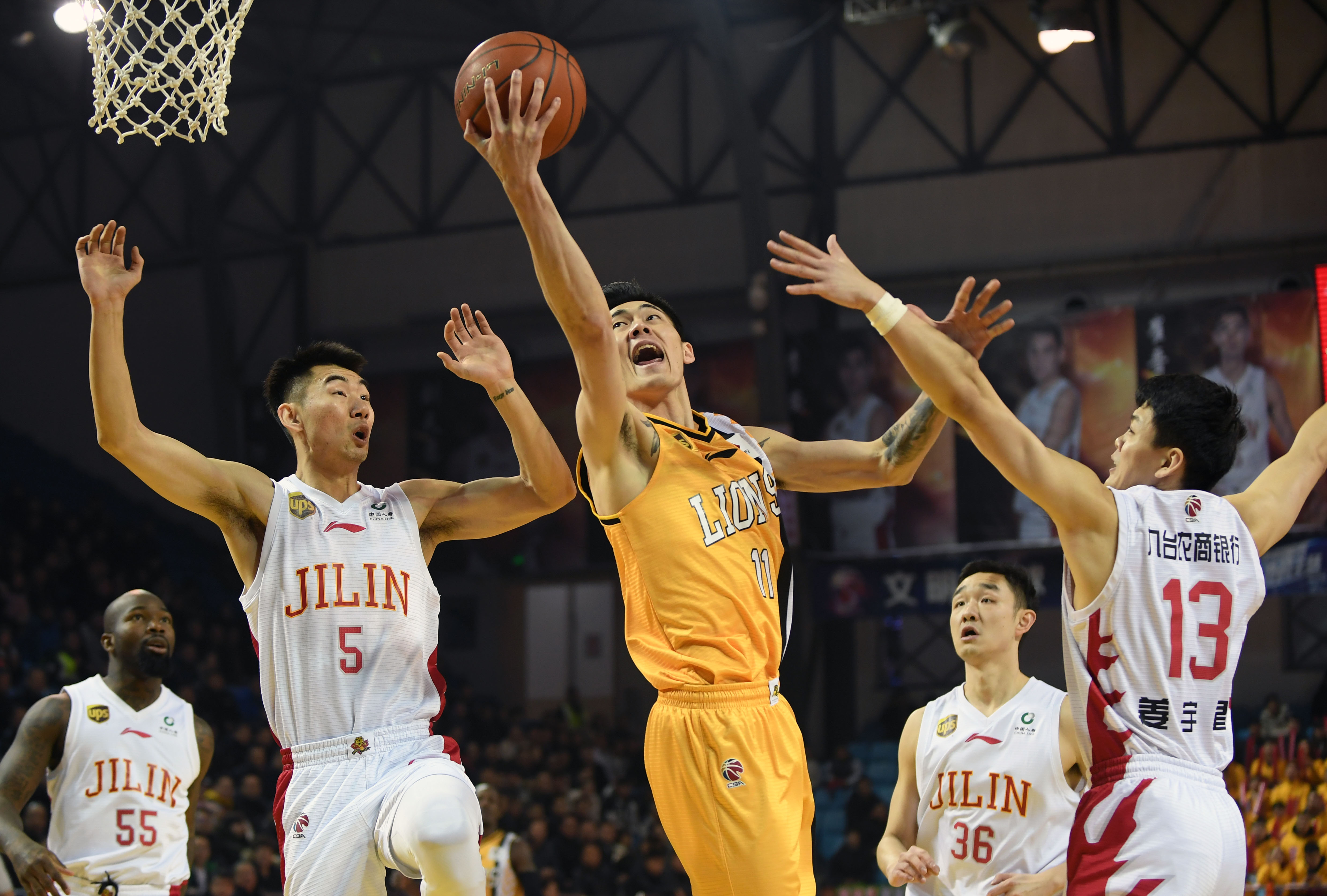 带领湖人依 带领湖人依