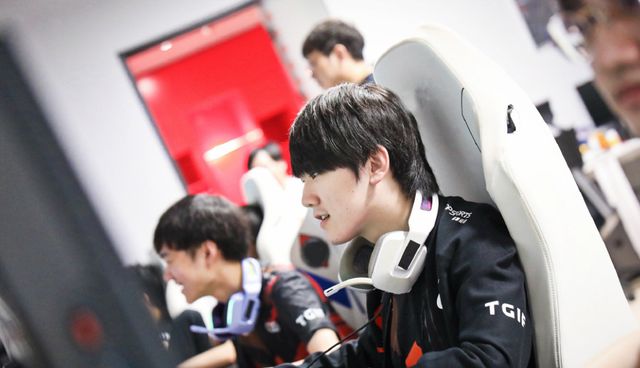 风险与机遇 风险与机遇