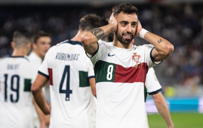 比赛中屡屡 比赛中屡屡