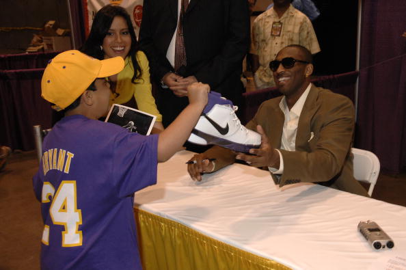 极化叙事 极化叙事